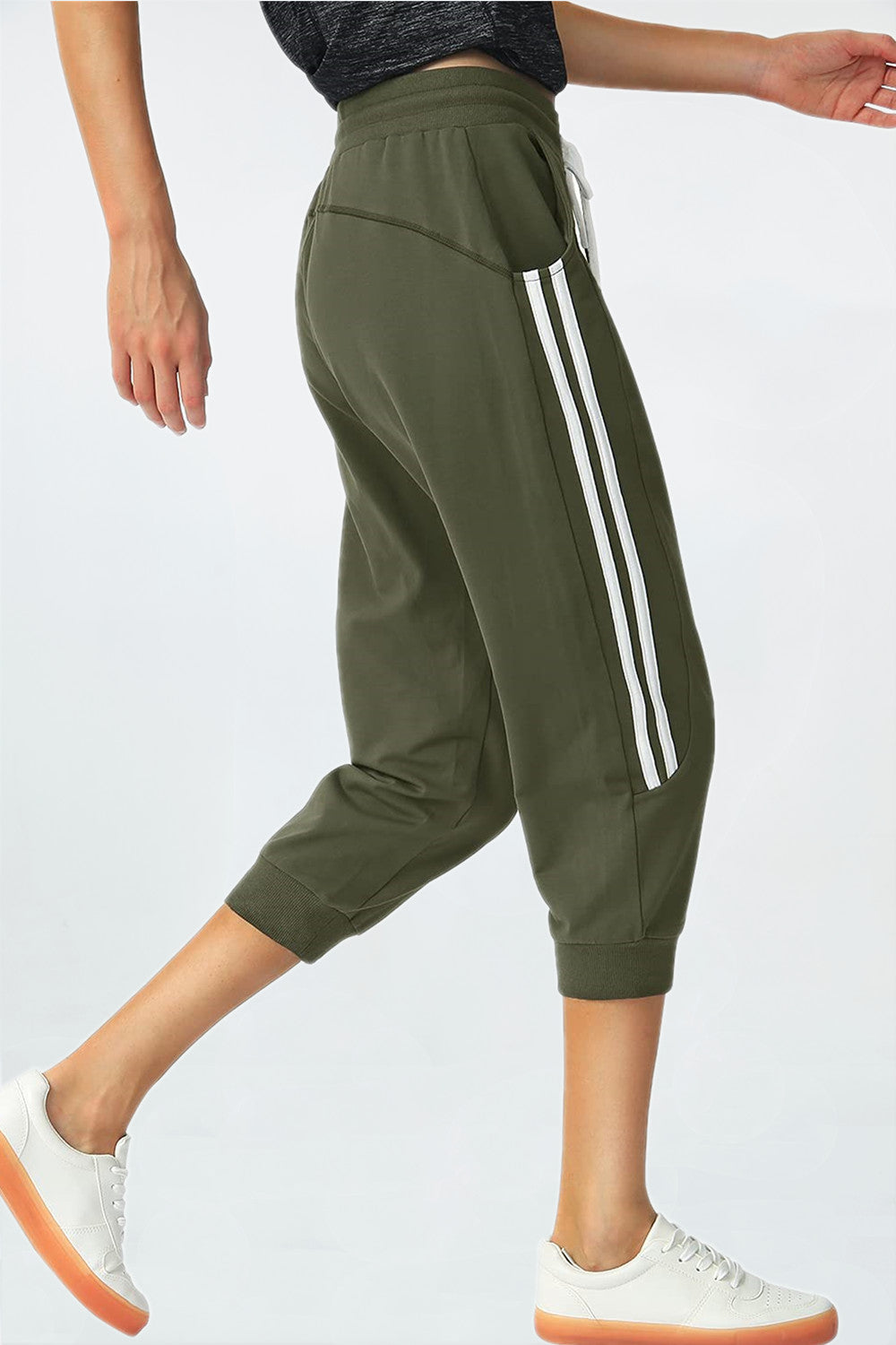 Comfortable and Stylish Capri Pants for Women - Perfect for Any Occasion