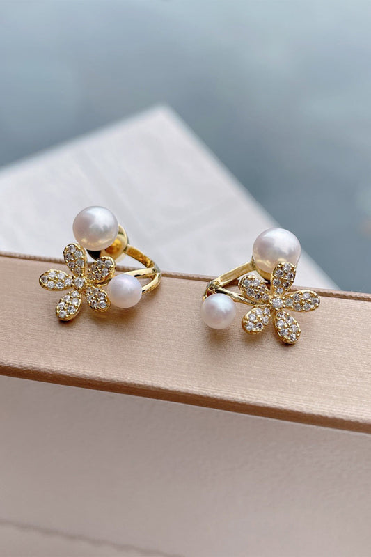 White Pearl Ear Clip